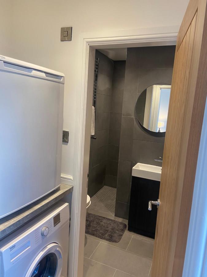 Spacious One Bedroom Ground Floor Apartment Харрогейт Экстерьер фото